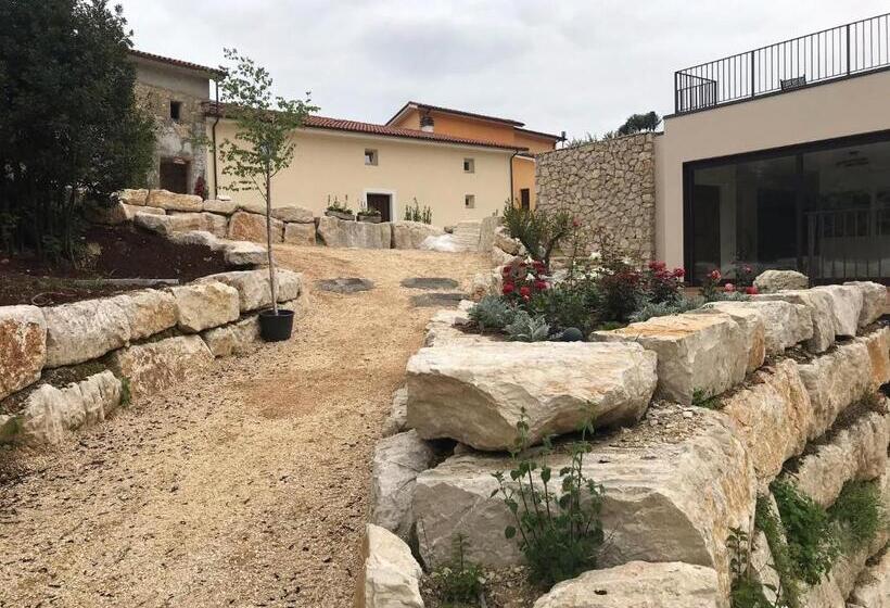 בית מלון כפרי Albergo Diffuso Sotto Le Stelle