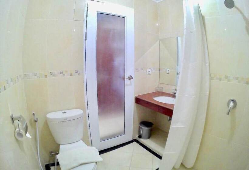 בית מלון כפרי Tosan Solo Baru