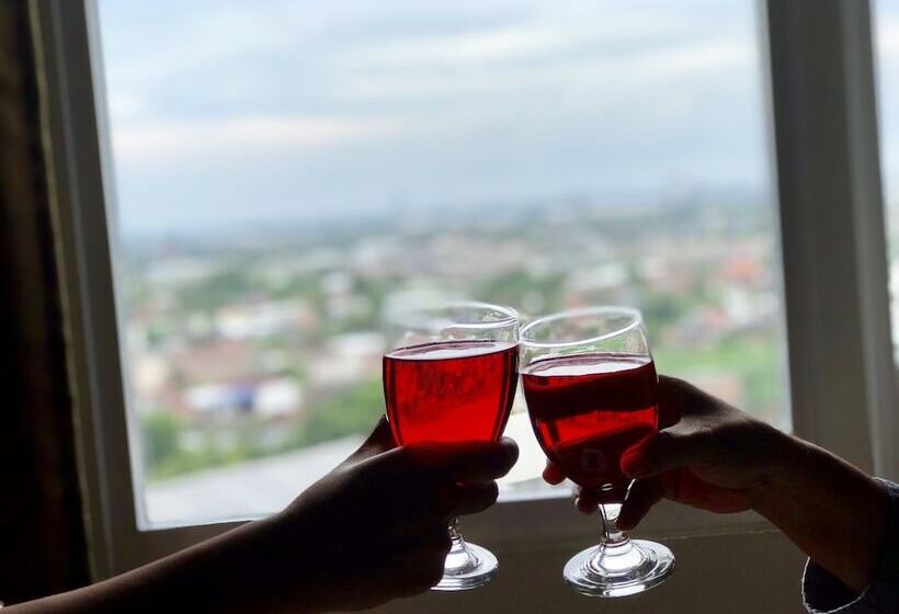 בית מלון כפרי Tosan Solo Baru