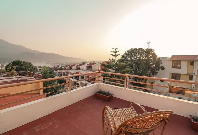 בית מלון כפרי Ved Varuna Ayurveda Sadan Rishikesh