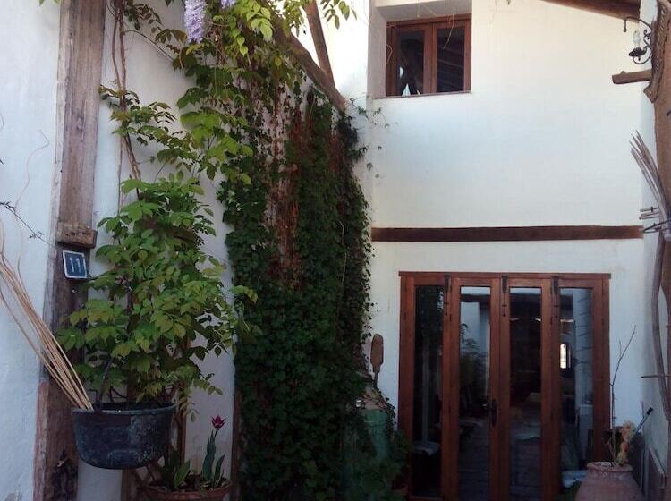 ペンション El Sueño De Lucrecia