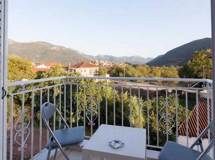 ペンション Elatos Apartments