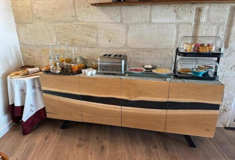 פנסיון Maison Jeroboam