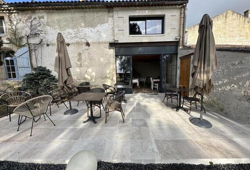 פנסיון Maison Jeroboam