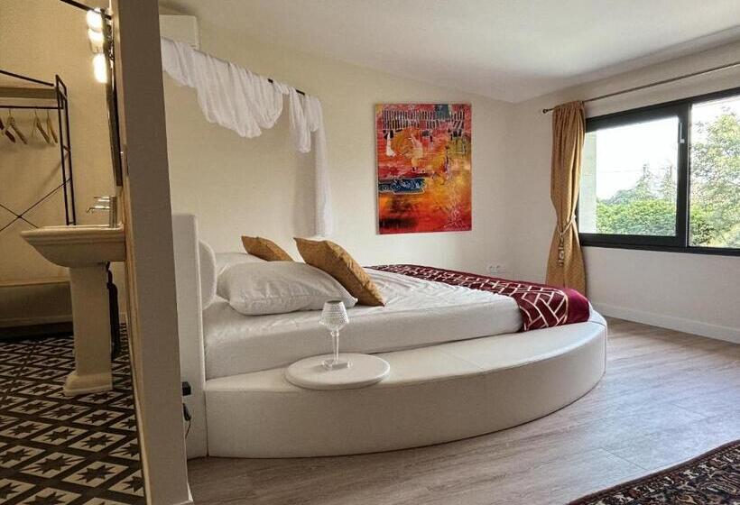 פנסיון Maison Jeroboam