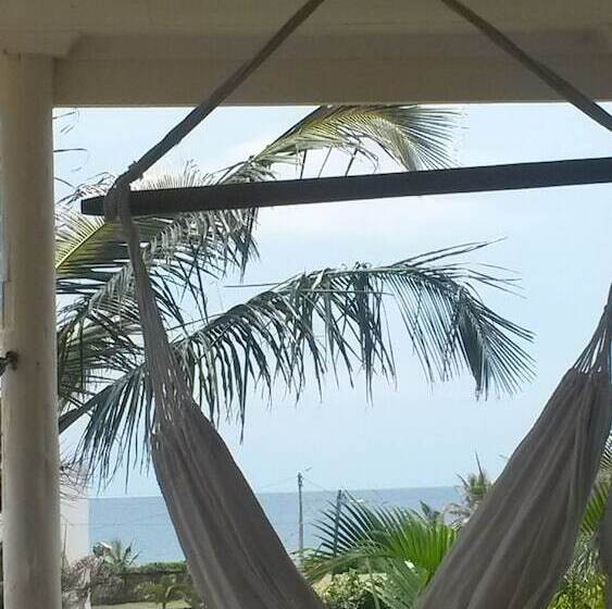 פנסיון Ponta Beach Guest House