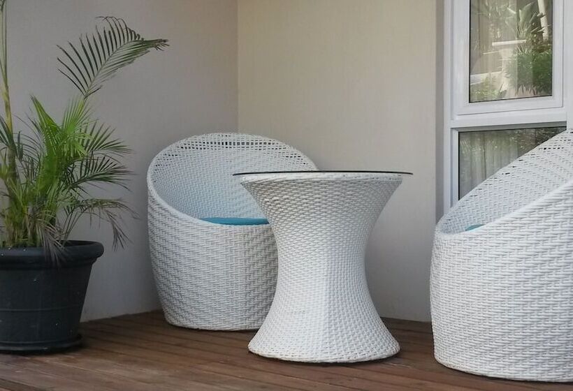 ペンション Ponta Beach Guest House