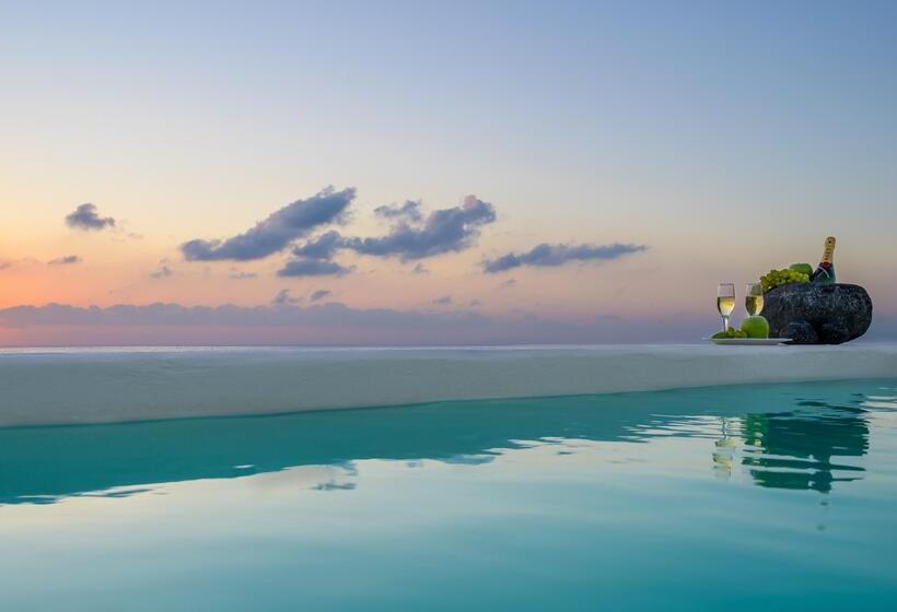 Pension Santolia Art Suites