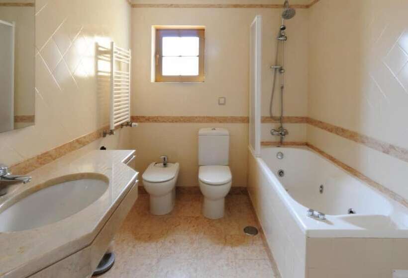 بنسيون Villa Dos Teixos