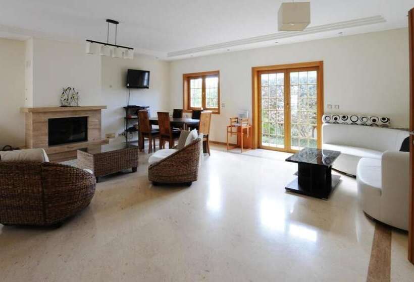 بنسيون Villa Dos Teixos