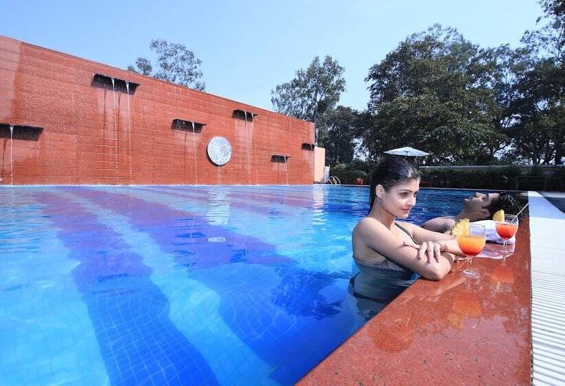 리조트 Aveo By Amatra  Kashipur