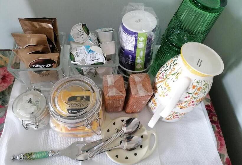 Bed and Breakfast No. 30