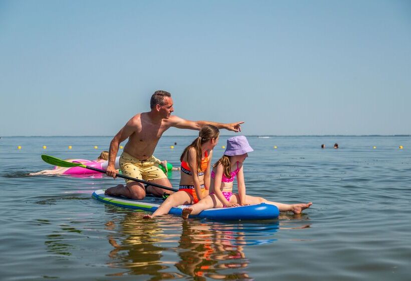 אתר נופש Europarcs Poort Van Amsterdam