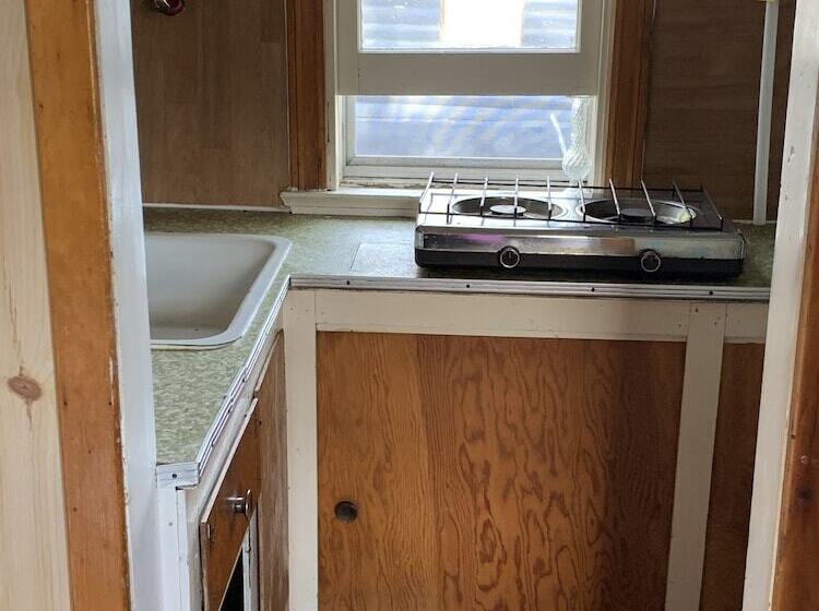 Glen Garry Motel And Cottages