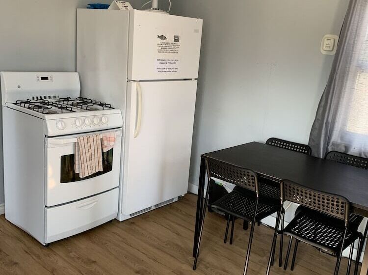 Glen Garry Motel And Cottages