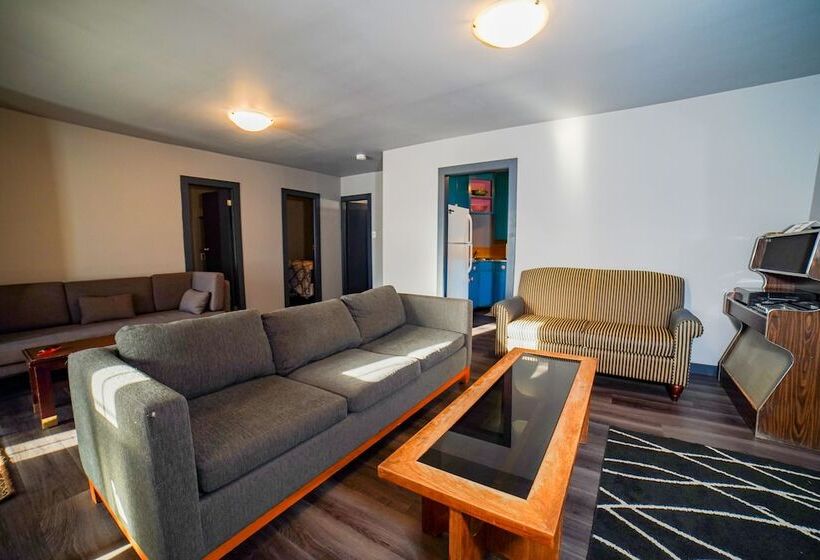 Glen Garry Motel And Cottages