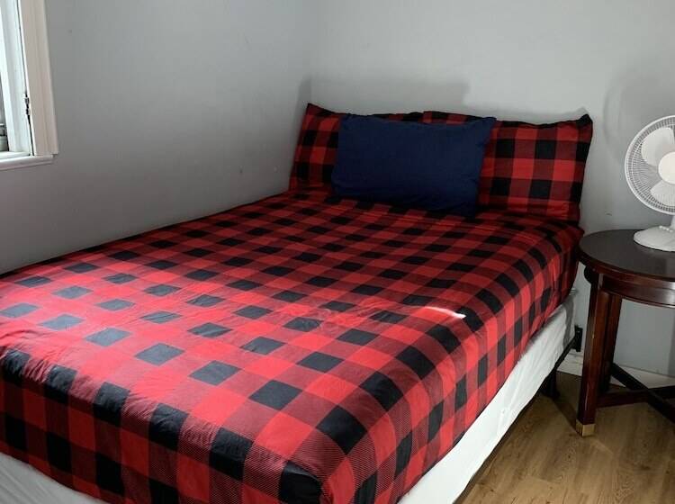 Glen Garry Motel And Cottages