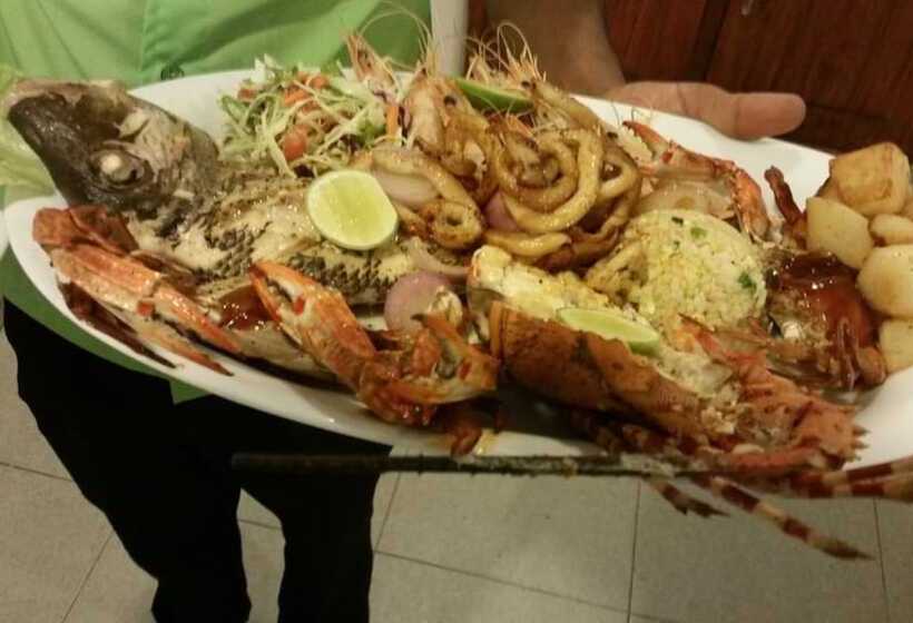 호텔 Bougain Villa By Tree