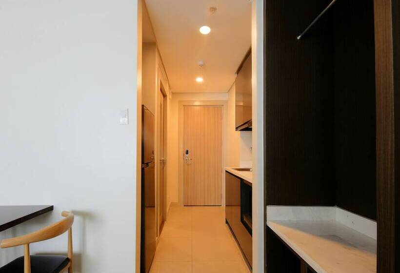 Отель Capital O 804 The Residences At Bonifacio Civic Center