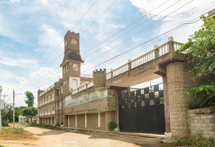 هتل Castillo Resort