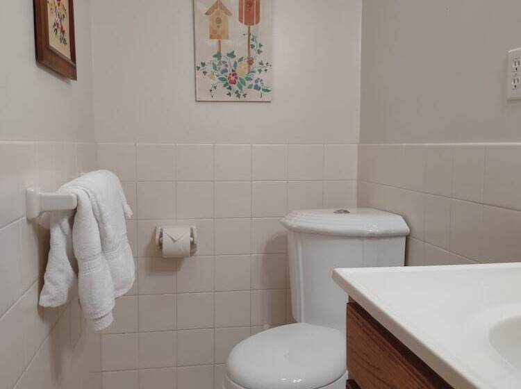 ホテル Cozy Creek Cottages