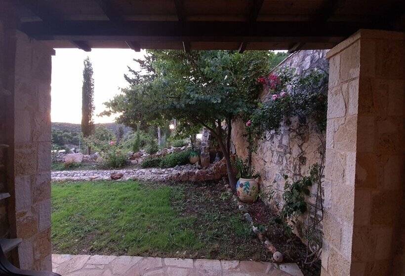 בית מלון כפרי Edem Studios & Apartments