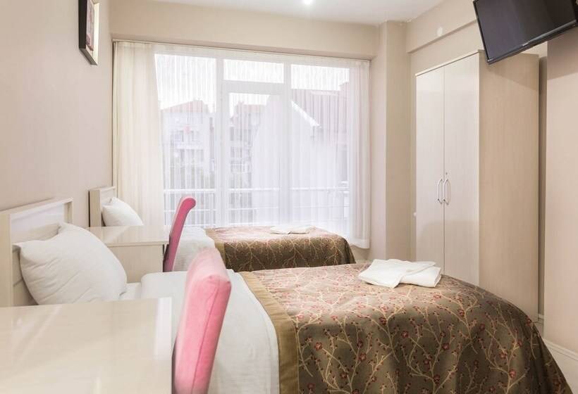 فندق Evren Konukevi