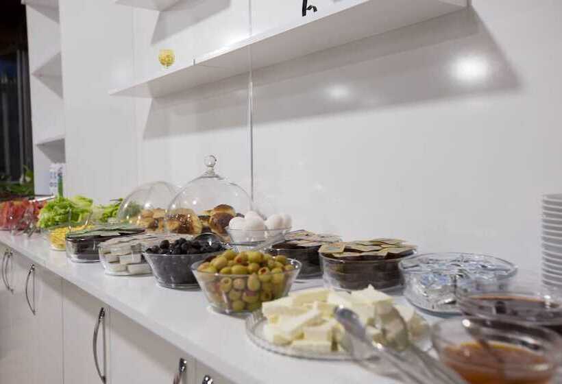 فندق Evren Konukevi