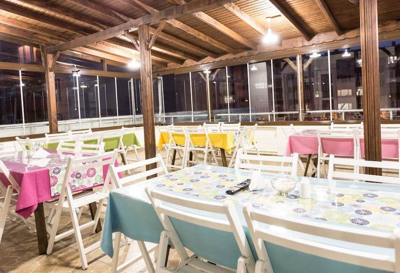 فندق Evren Konukevi