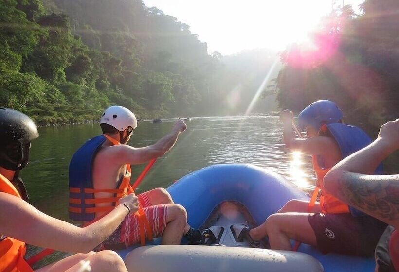 هتل Grand Selva Lodge & Tours