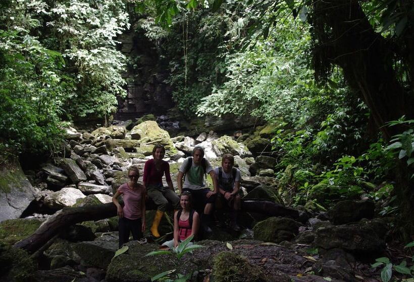 هتل Grand Selva Lodge & Tours