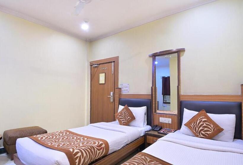 Отель Hari Piorko Grand   New Delhi Railway Station