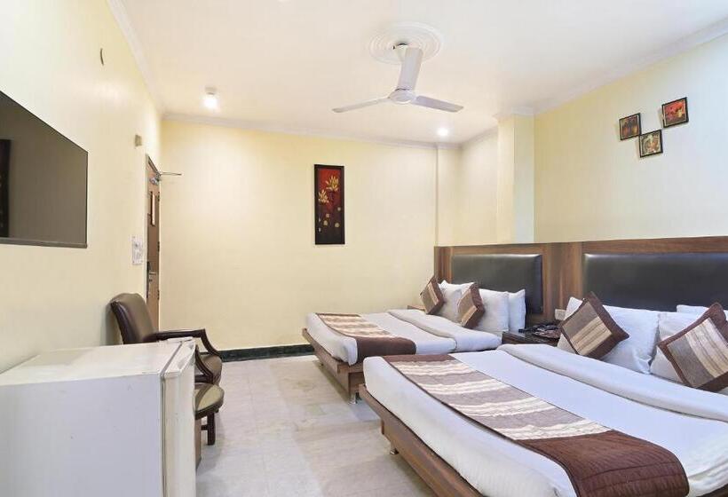 Отель Hari Piorko Grand   New Delhi Railway Station