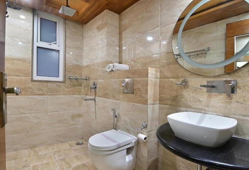 Отель Hari Piorko Grand   New Delhi Railway Station