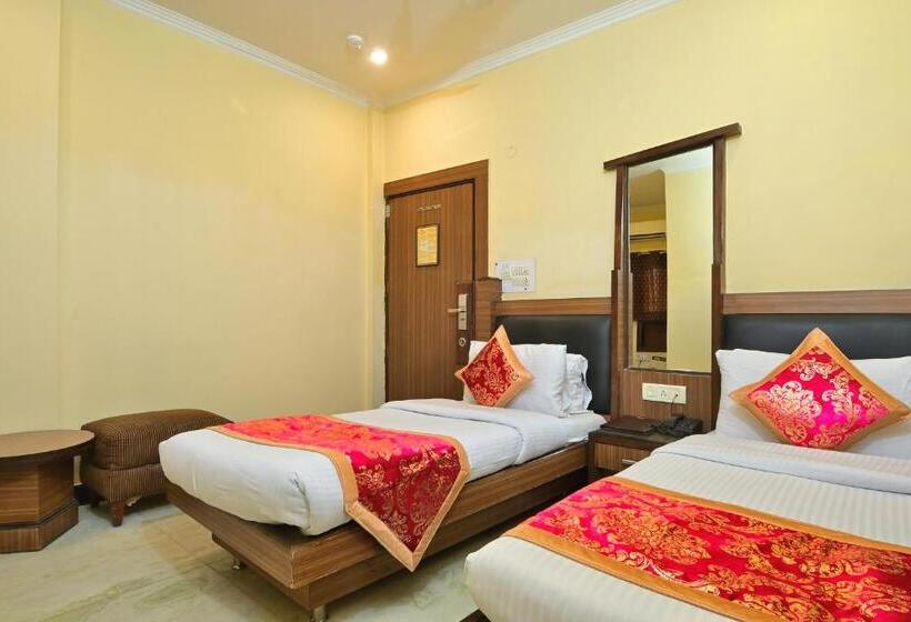 Отель Hari Piorko Grand   New Delhi Railway Station