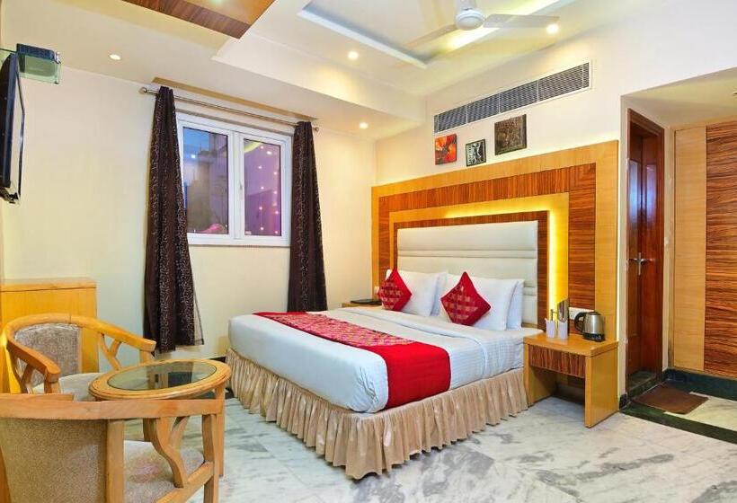 Отель Hari Piorko Grand   New Delhi Railway Station