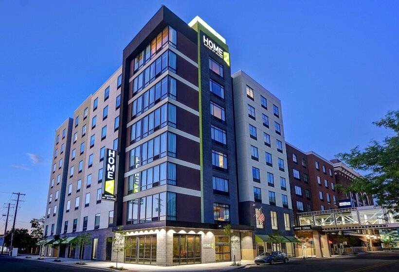 ホテル Home2 Suites By Hilton Kalamazoo Downtown