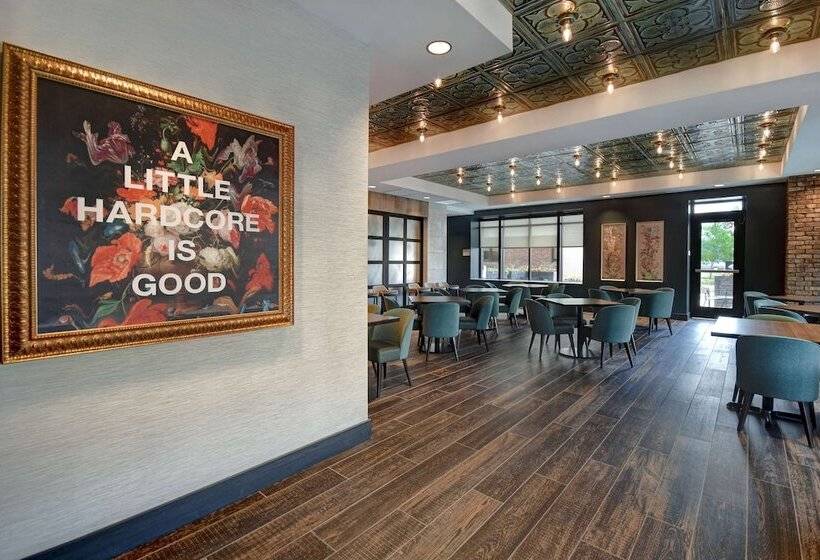 ホテル Home2 Suites By Hilton Kalamazoo Downtown