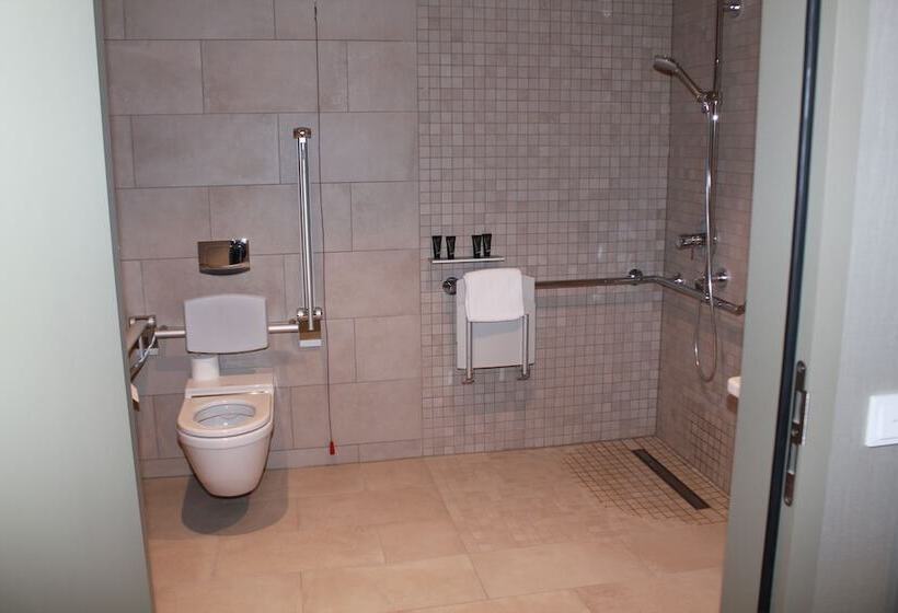 هتل Katholisch Soziales Institut