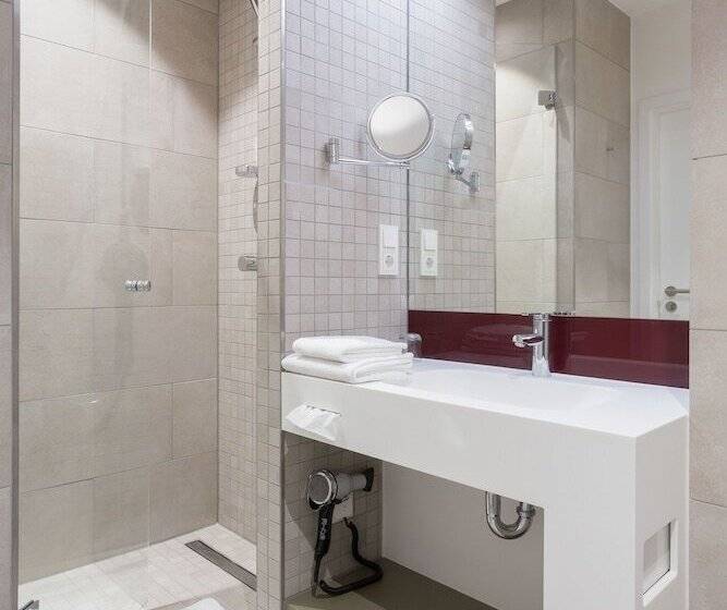 هتل Katholisch Soziales Institut