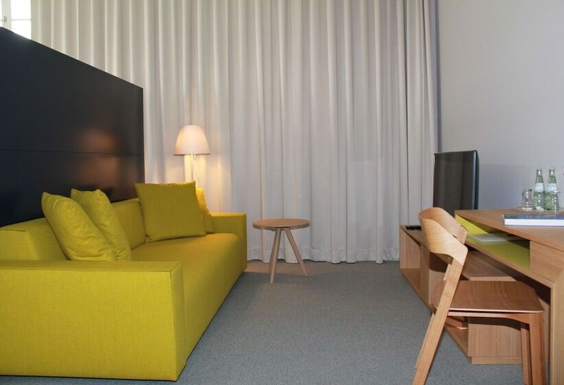 هتل Katholisch Soziales Institut