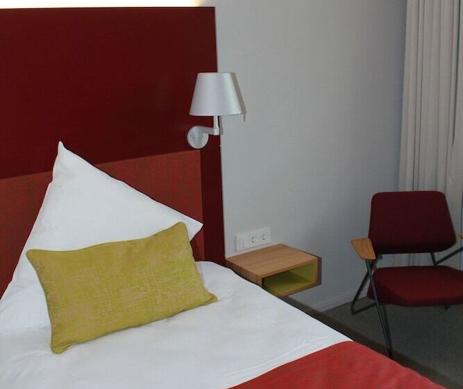 هتل Katholisch Soziales Institut