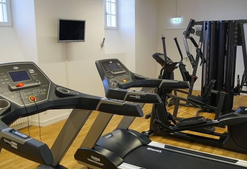 هتل Katholisch Soziales Institut