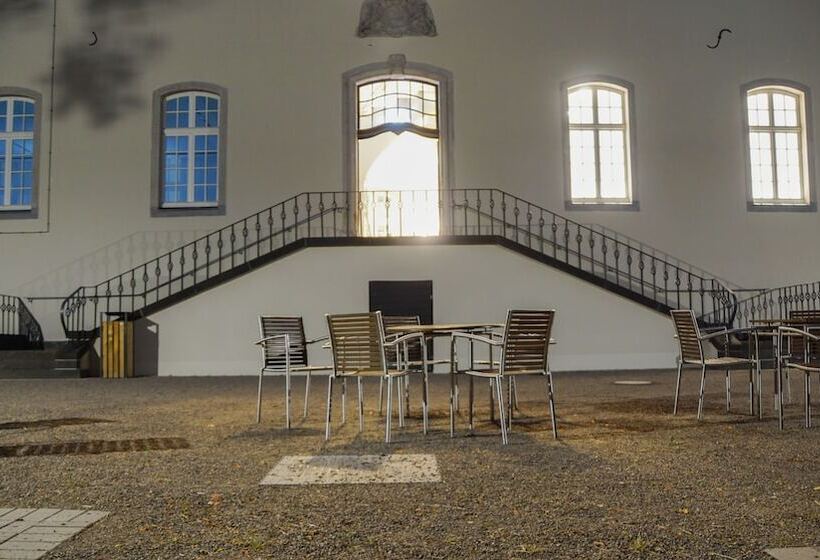 هتل Katholisch Soziales Institut