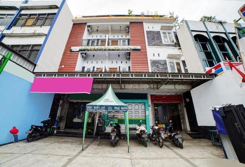 호텔 Oyo 90515 Indah Guest House