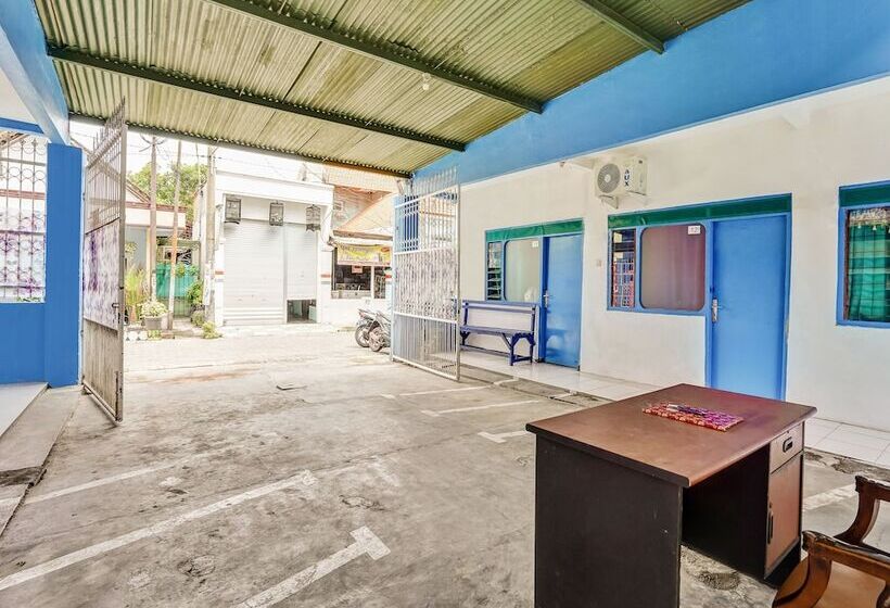 酒店 Oyo 90523 Homestay Jenggolo