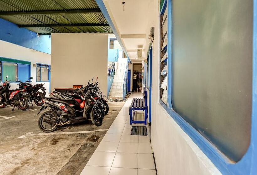 酒店 Oyo 90523 Homestay Jenggolo