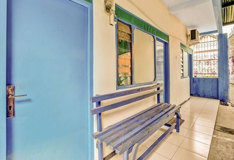 酒店 Oyo 90523 Homestay Jenggolo