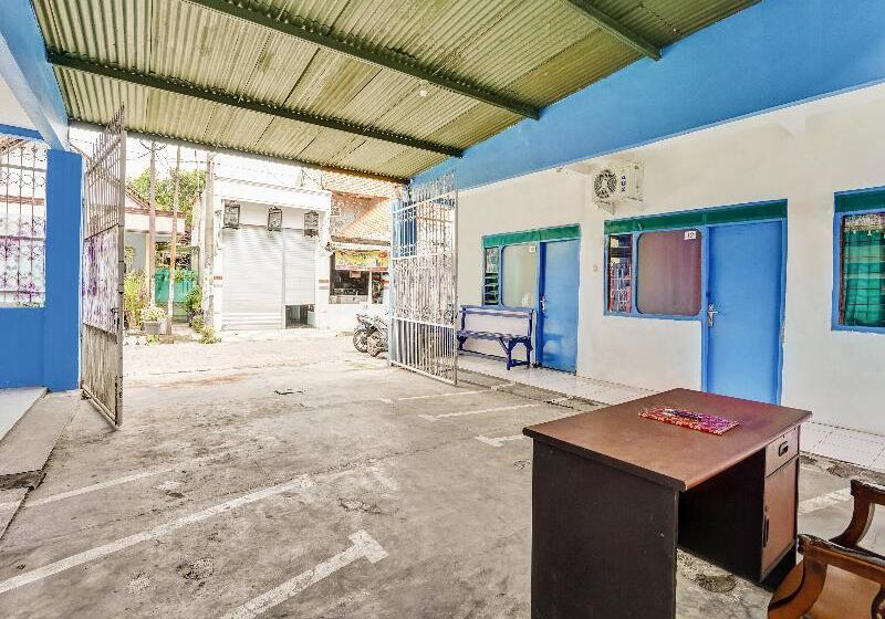 酒店 Oyo 90523 Homestay Jenggolo