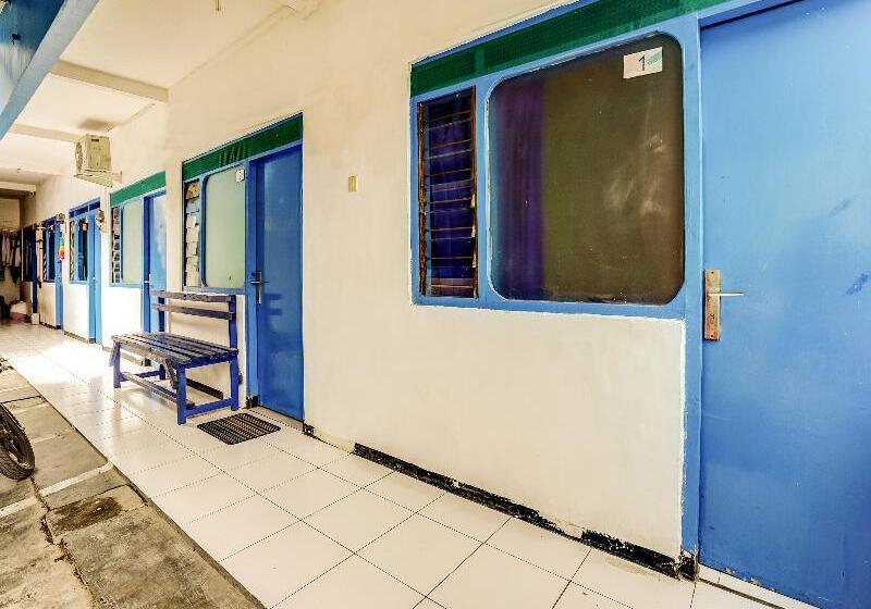 酒店 Oyo 90523 Homestay Jenggolo